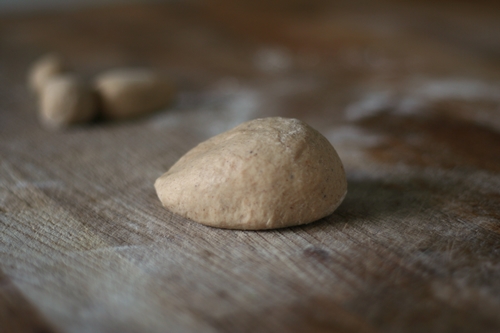 Shape the body. I pondered long and hard how to describe the shaping of this piece of dough, until I had a brainwave: make it into the shape of a computer mouse. Vaguely oval, with the back end higher and rounded and the front sloping downwards.