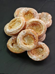 Maids of Honour, 16th Century